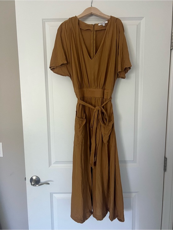 Madewell Dresses & Skirts - MADEWELL Mustard Brown V-Neck Short Sleeve Midi Dress with Tie Waist
